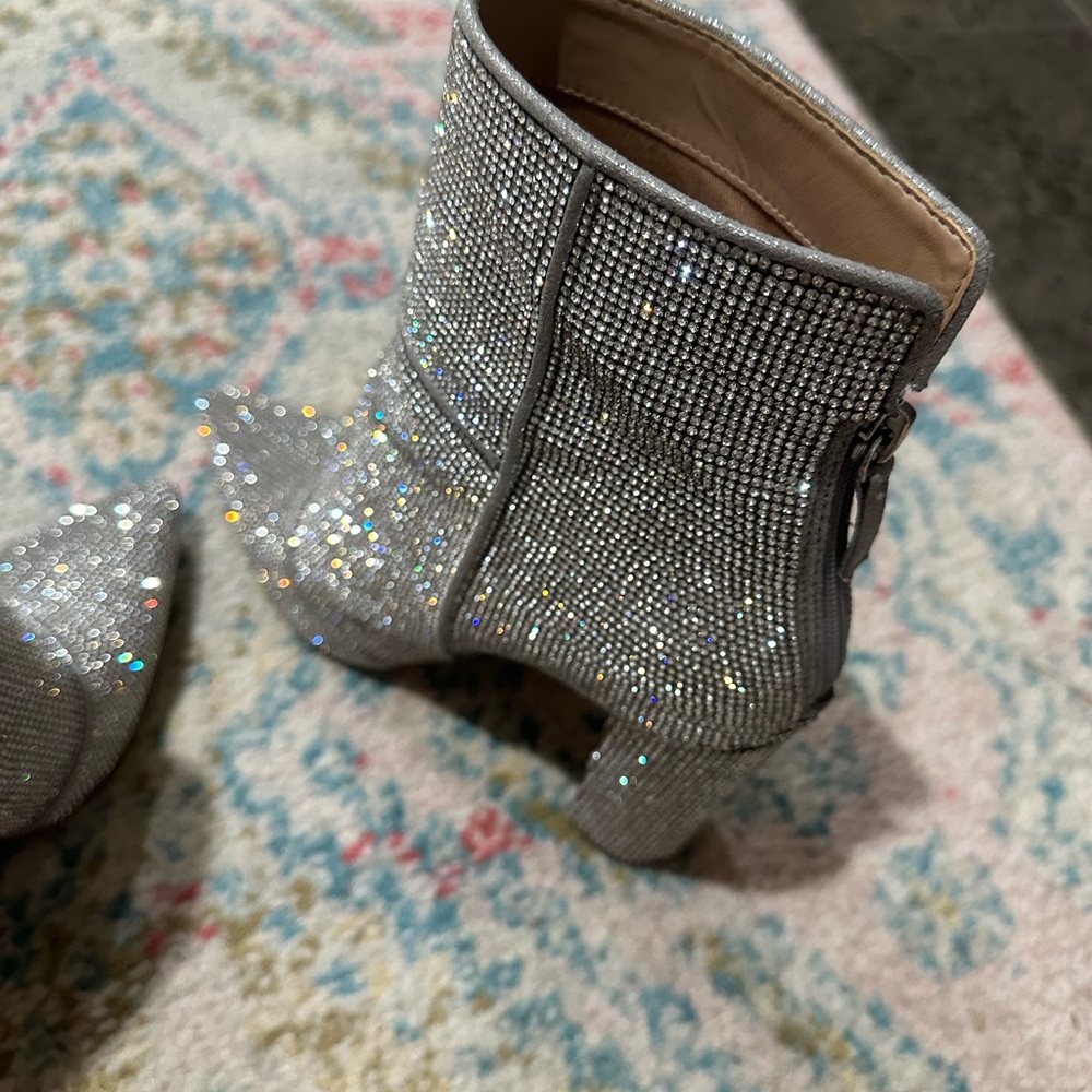 Steve Madden Silver Rhinestone Heeled Boots only wore twice - Picture 9 of 10